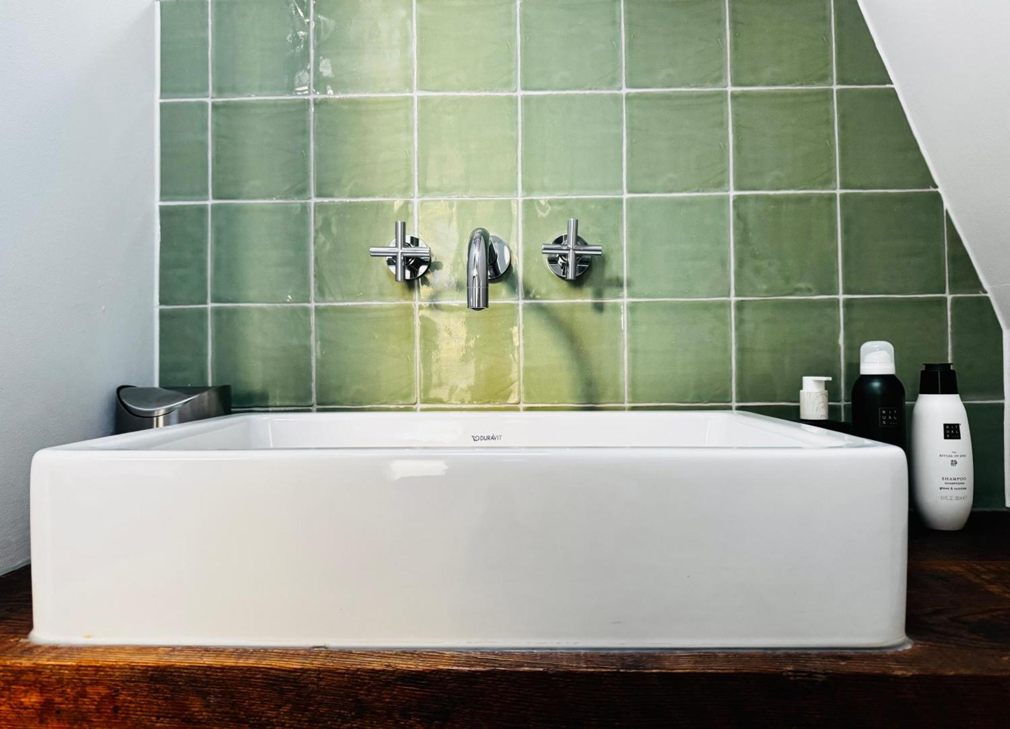 Betty Blue Bed & Breakfast Gouda Esterno foto